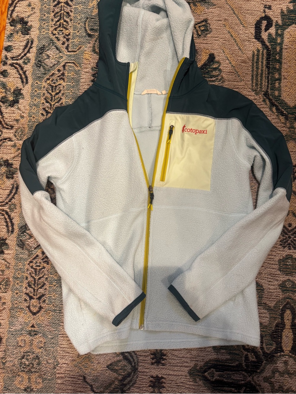 Women’s Cotopaxi jacket